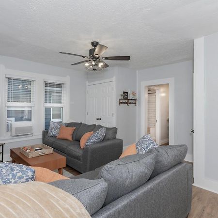 In The Heart Of Little Italy! Free Parking! Apartamento Cleveland Exterior foto