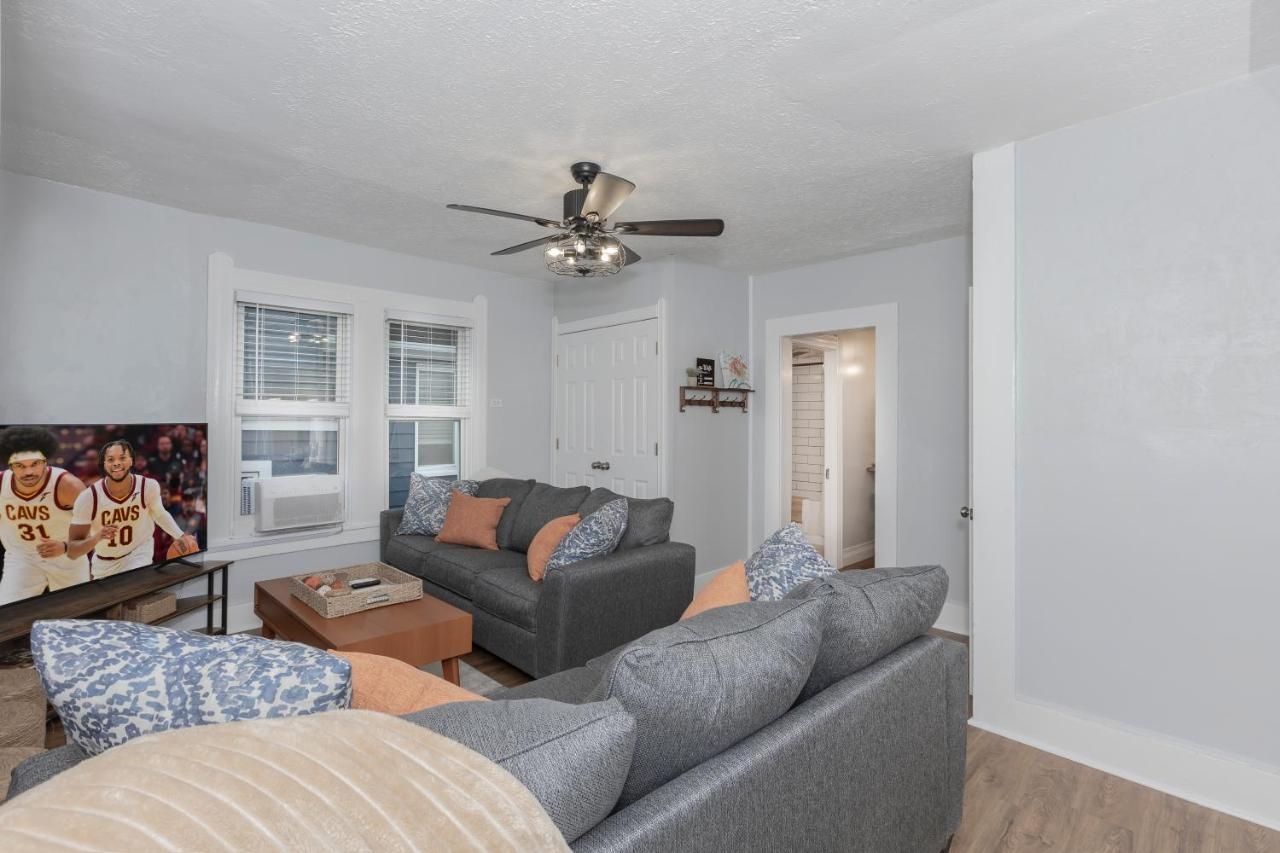 In The Heart Of Little Italy! Free Parking! Apartamento Cleveland Exterior foto