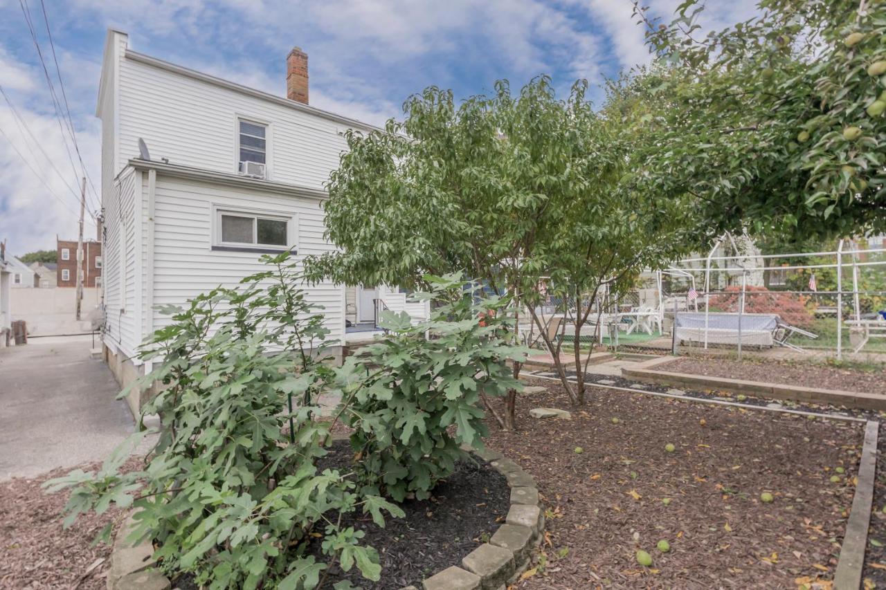 In The Heart Of Little Italy! Free Parking! Apartamento Cleveland Exterior foto