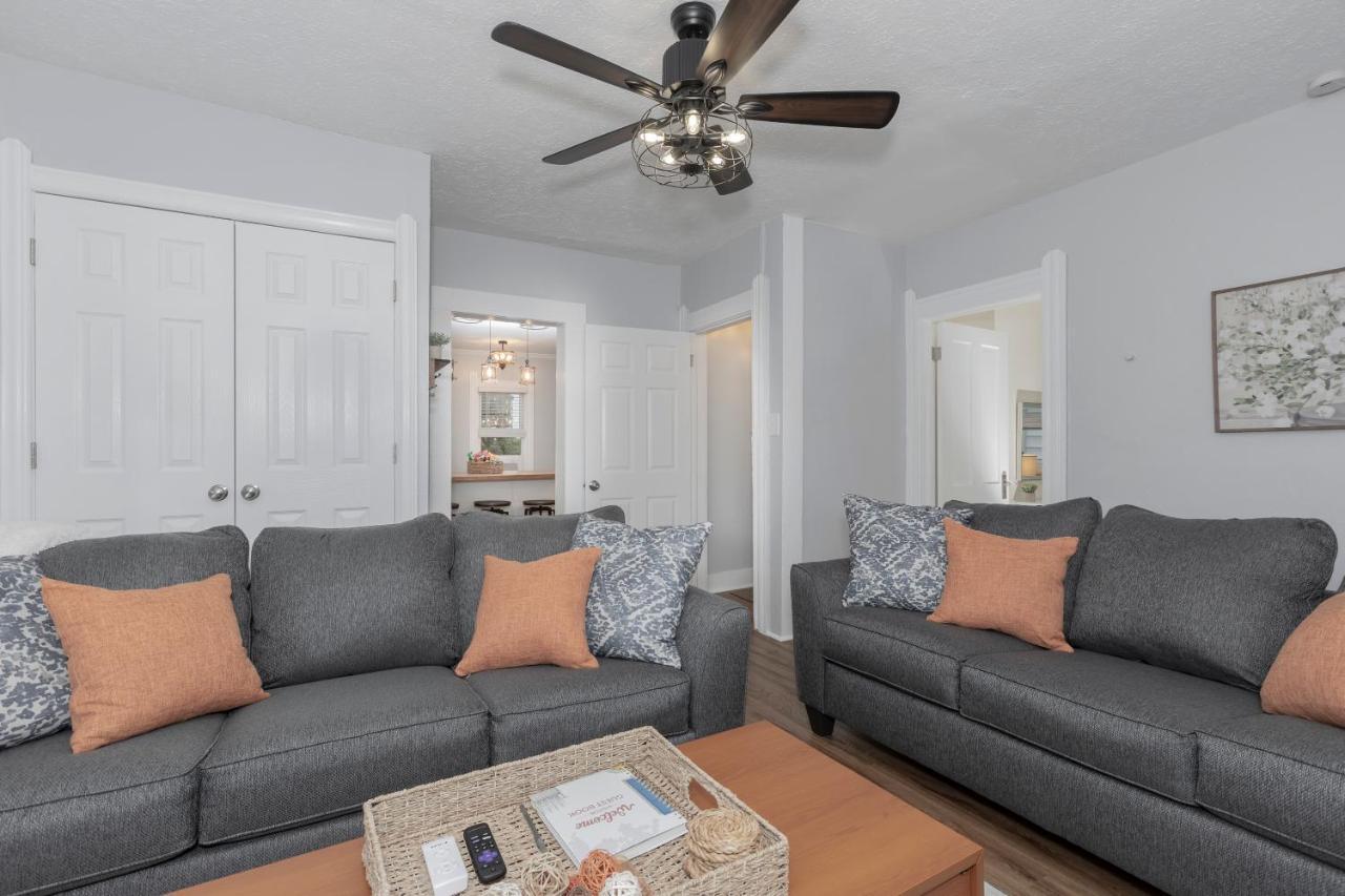 In The Heart Of Little Italy! Free Parking! Apartamento Cleveland Exterior foto